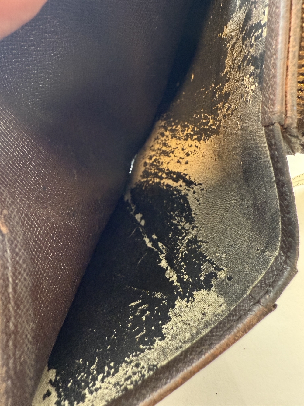 Louis Vuitton Sarah Monogram Zip Wallet - Picture 8 of 16